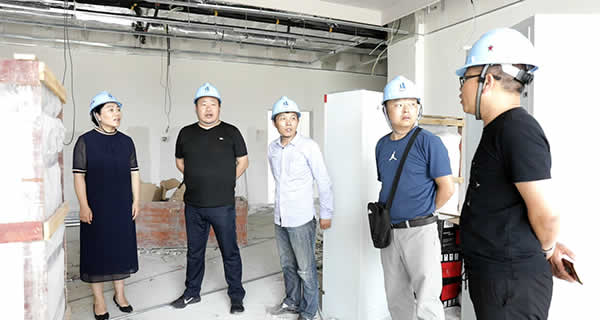 1564472459780.jpg 公司动态=情牵一线项目组,高温时节送清凉04.jpg